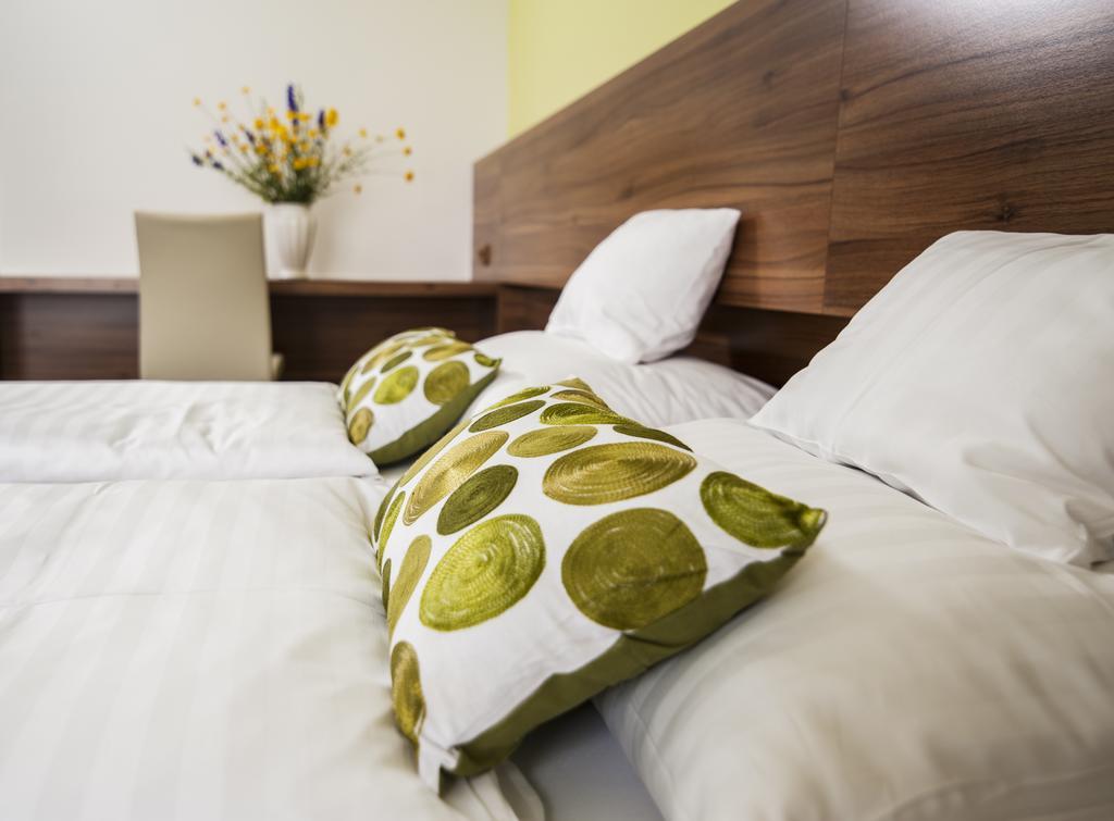 Amethysthotel Mantler Maissau Esterno foto